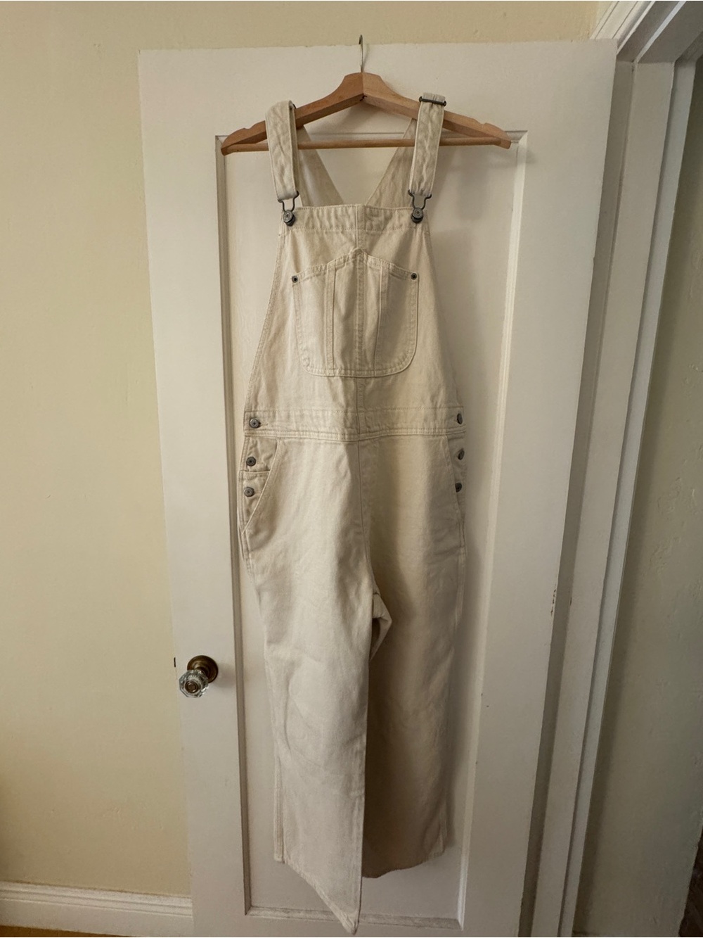 LIKE NEW! Old Navy-Cream Denim Overalls